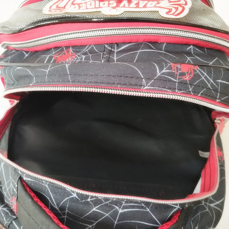 Рюкзак для учеников начальной школы Marvel с рисунком Человека-паука из мультфильма