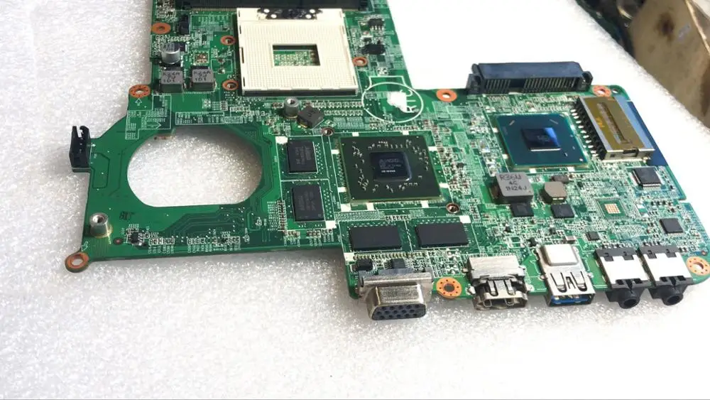 

KEFU For DABY3CMB8E0 Applies To Toshiba C800 C840 C845 M840 L800 L840 Notebook Motherboard PGA989 HM77 GPU HD7670M 100% Test