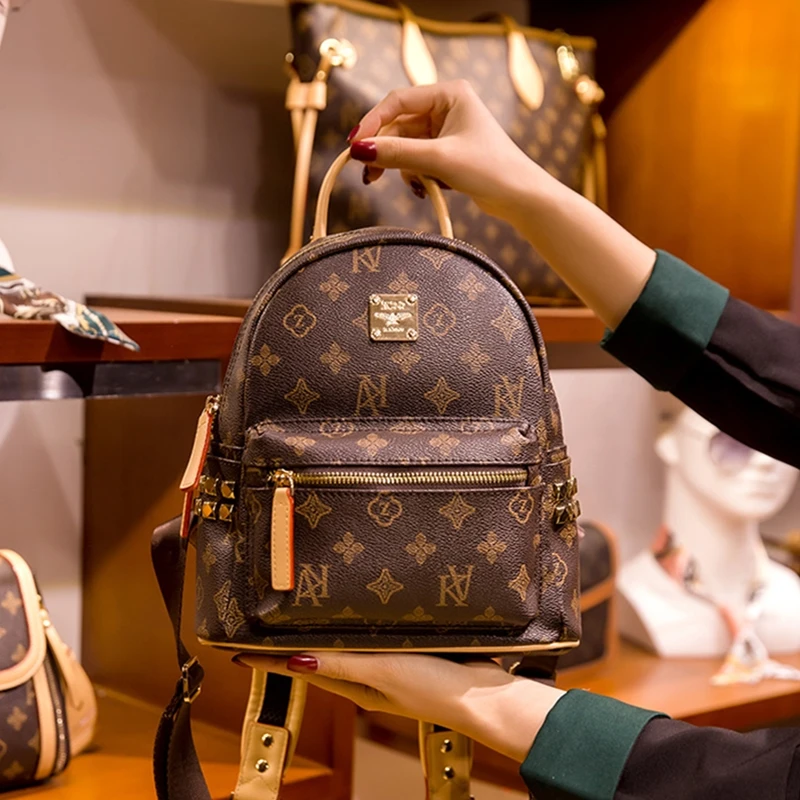 

2021 New Fashion Leather Presbyopia Backpack Portable Casual Fashion Travel Backpack Luxury Handbags Women Bags Designer Cc Gg