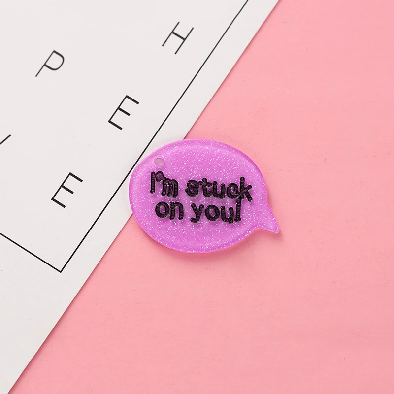 20 шт. разноцветные акриловые английские буквы Я прилипла на вас шармы милые