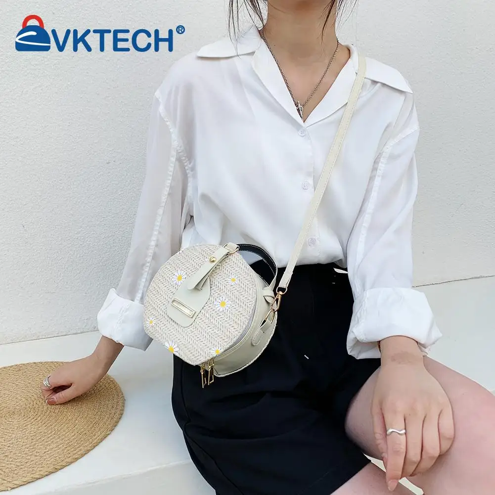 

Retro Women Beach Vacation Bag PU Woven Lace Daisy Mini Round Shoulder Crossbody Ins Rattan Messenger Crossbody Bucket Bag