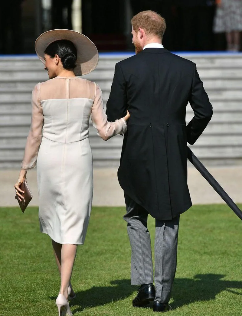 Женское Сетчатое платье Meghan Markle белое лоскутное миди с поясом и длинным рукавом |