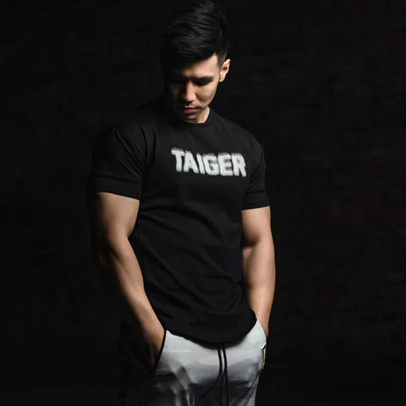 

2021 New Summer gym T-shirt brand T-shirt Man shirt Bodybuilding Fitness quick-drying Short Sleeve Running Size 3XLT-shirt
