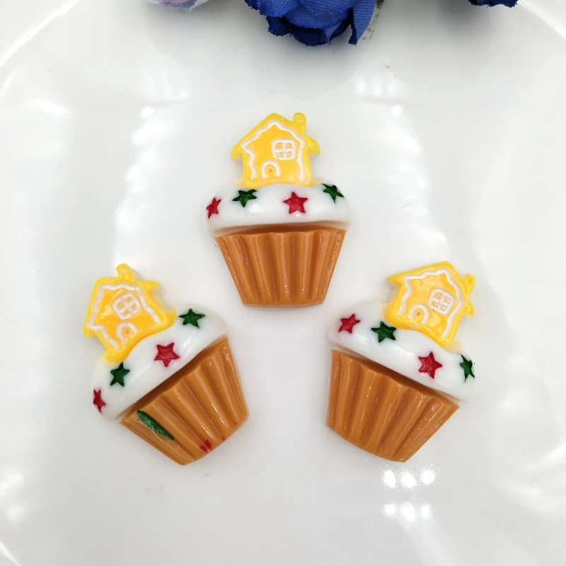 

10Pcs Hand drawn Christmas Cake Resin Decoration Craft Flatback Embellishments For Scrapbooking Kawaii Cute Diy Accessories