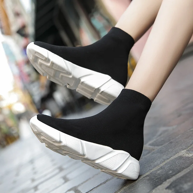 

Brand Unisex Socks Shoes Breathable High-top Women Shoes Flats Fashion Sneakers Stretch Fabric Casual Slip-On Ladies Shoes