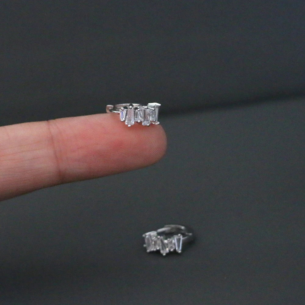 

1 Pcs Trendy Shiny Zirkoon Cirkel Hoepel Oor Bone Manchet Earring Voor Vrouwen Mannen Klassieke Geometrische 8Mm Gesloten Ronde