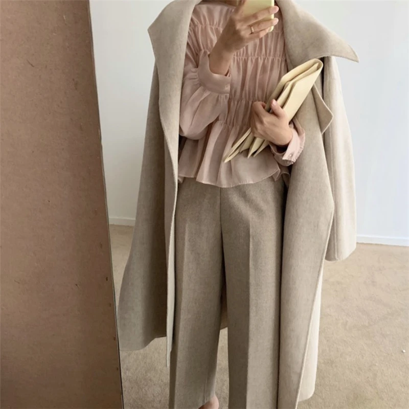 Блузка с круглым вырезом и длинными рукавами-фонариками однотонная