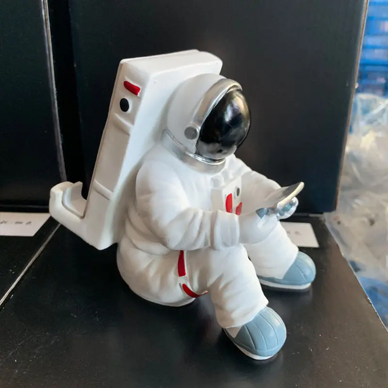 

[Craft] Creative Space Man Astronaut Sculpture Rocket Plane Cosmonaut Phone holder figure model ornament Statue Home Decorations