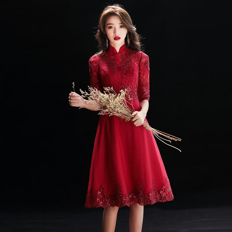 

Exquisite Mandarin Collar Bridal Wedding Dresses Female Burgundy Sequins Trim Banquet Gown Elegant Chinese Formal Party Dress