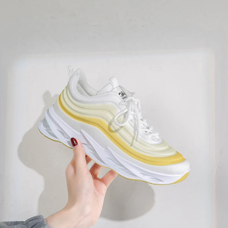 

21New Sneakers Breathable Mesh Women Casual Shoes fashion Women street Sports Shoes Student board shoes outdoor Ms Running Shoes