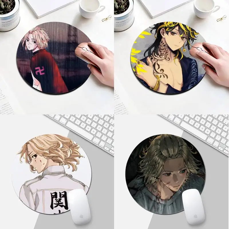 

YNDFCNB Tokyo Revengers gamer play mats Mousepad Round Desk Gamer Gaming Mat For PC Laptop Round Mouse Pad