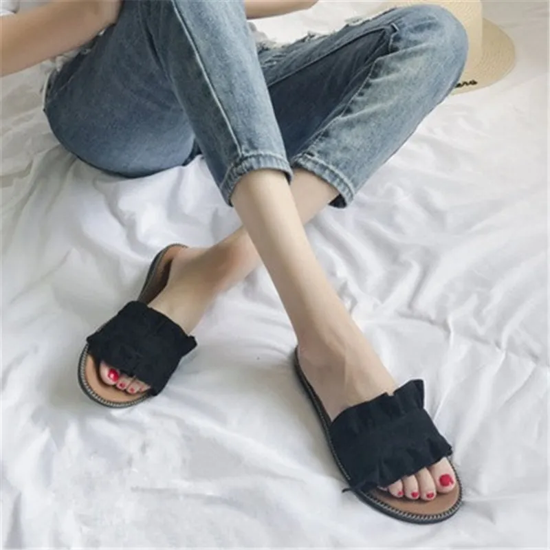 

Slippers female summer wear Student Korean flat bottom social net red cool slippers female fashion home new summer women's shoes