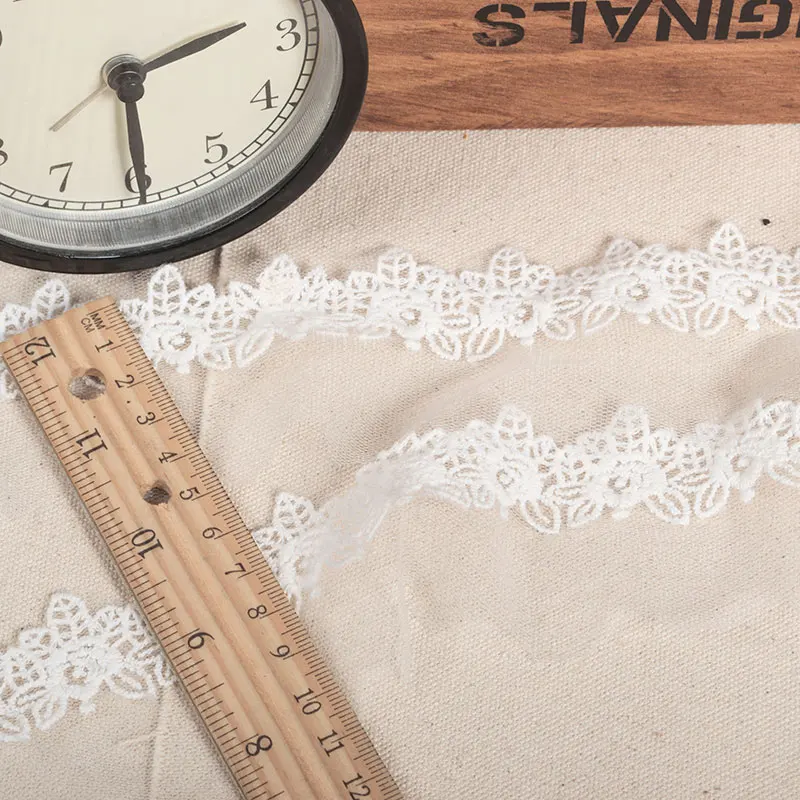 Бесплатная доставка бело-Черная мягкая сетчатая кружевная фабрика с вышивкой