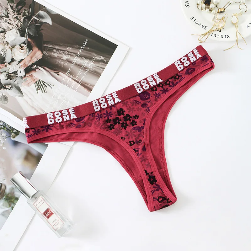 Комплект женских трусиков стрингов с цветочной графикой низкой посадкой размера
