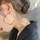 Новое поступление модные простые серьги квадратныая металлическая геометрический твист серьги-кольца для женщин модные золотые Цвет металла вечерние Pendiente