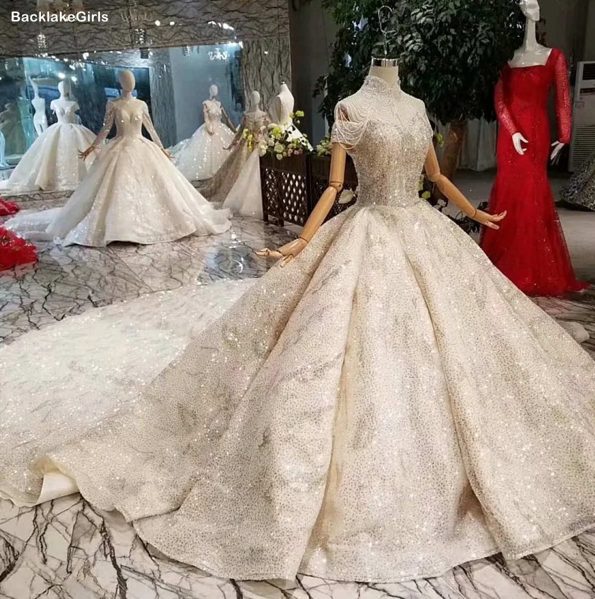 Vintage Wedding Dresses Capped Sleeves High Neck Beading Tassel Bride Dress With Long Train Vestido Casamento Civil | Свадьбы и