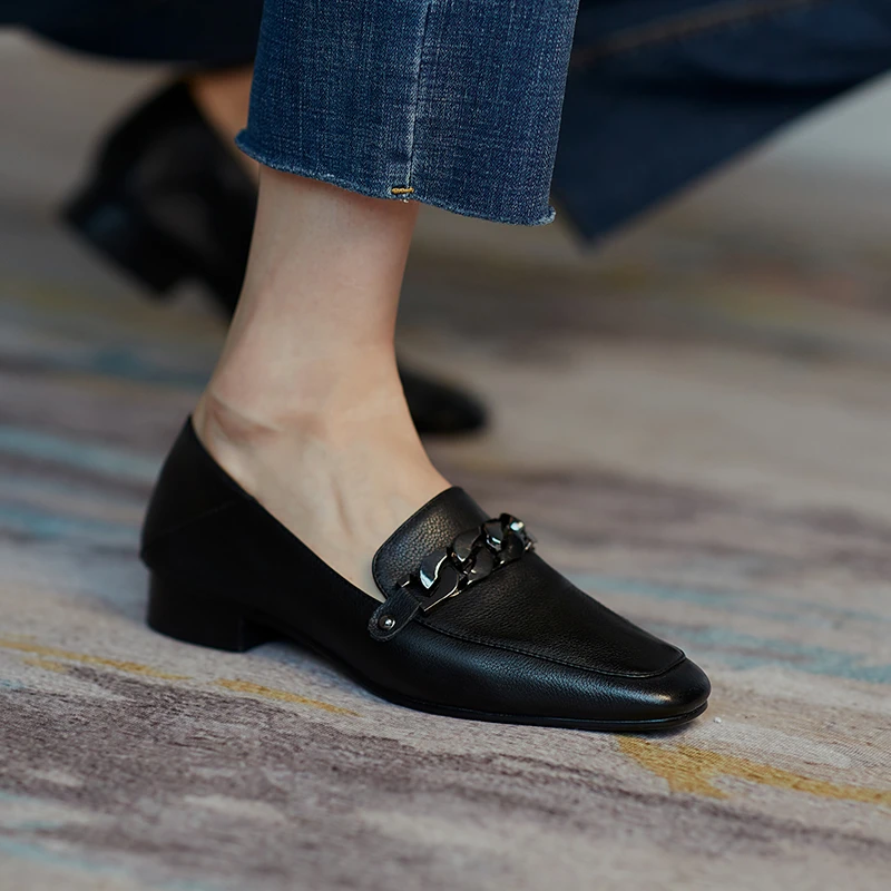 

VERCONAS Basic Women Pumps Genuine Leather Low Heels Shoes Woman Casual Concise Spring New Chain Pumps Retro Concise Classic