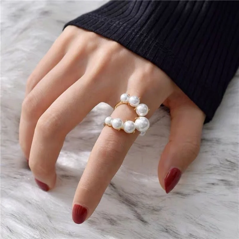 

High Quality Imitation White Pearl Ring Suitable for Women's Handmade Lovely Wedding Ring Luxury Bohemian Jewelry 2020