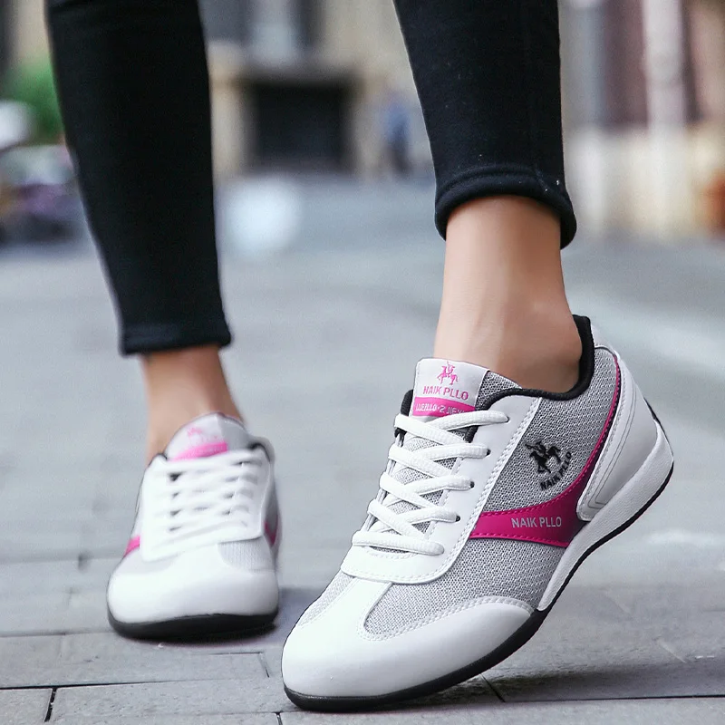 

2021 Newest Fashion Women Leather Golf Shoes Summer Breathable Mesh Sports Sneakers
