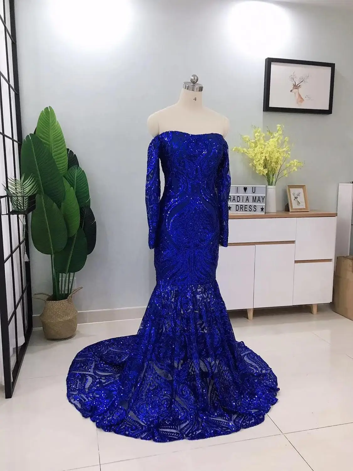 Женское платье с длинным рукавом серебристое платье-русалка модель 2021