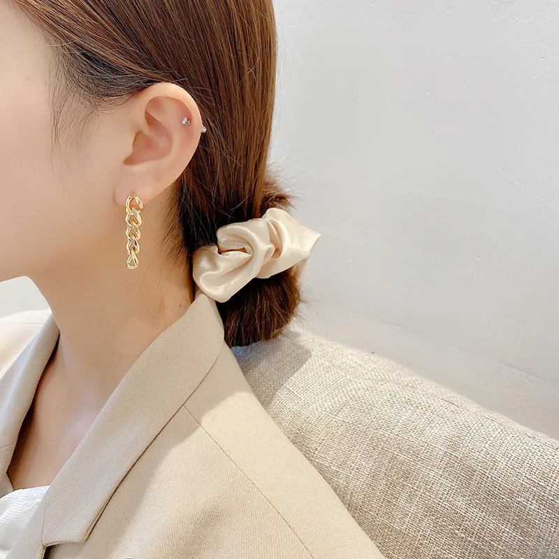 

Chain Earring For Women Alloy Korea Earrings Fashion Drop Earrings Trend short Chain Earrings For Women Female Jewelry