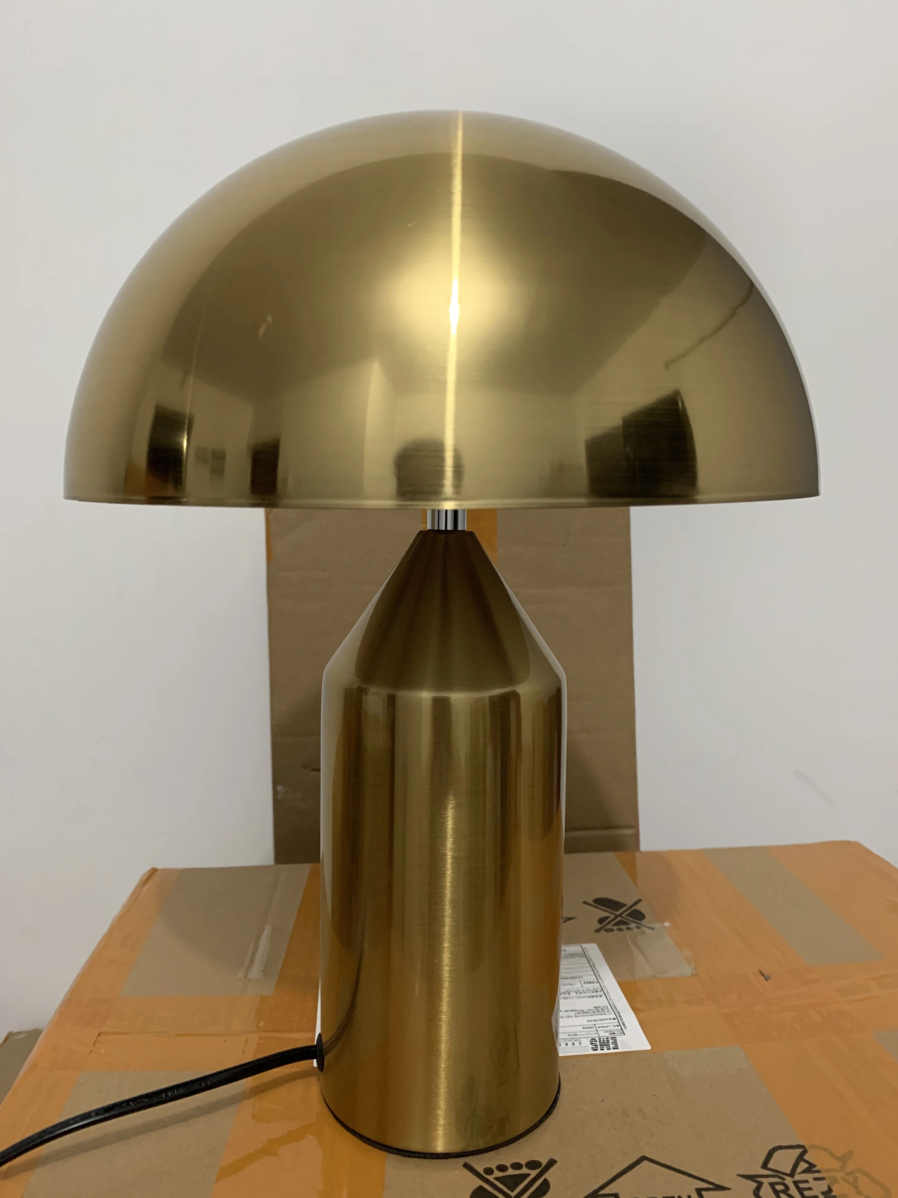 Скандинавский Утюг настольная лампа дома деко для Спальня Настольный светильник