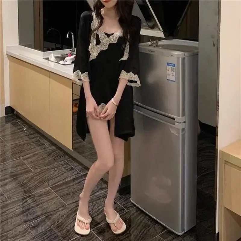 

Women Robe Gown Sets Black Lace Patchwork Mini Length Sexy Female Bathrobes Summer Nightdress Suits Simple Home Lounge Wear Chic