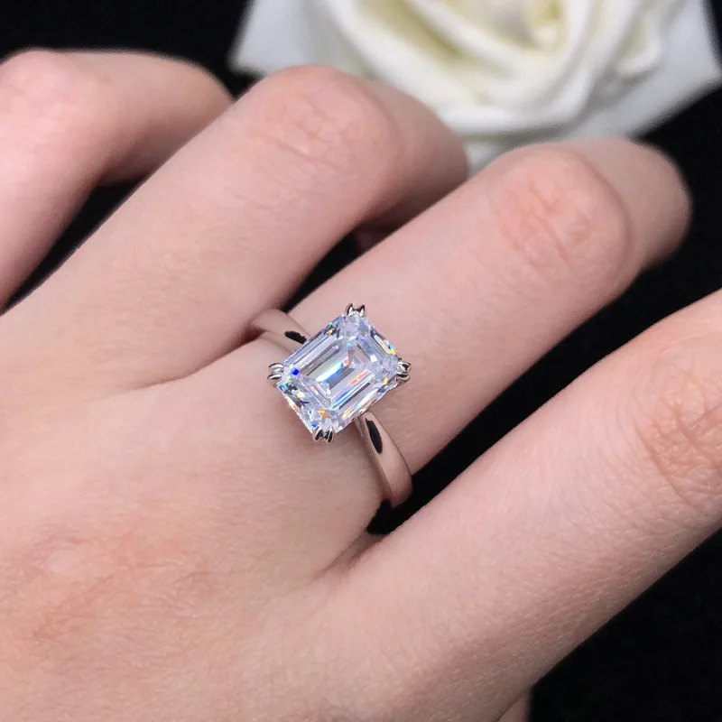 

Женское Обручальное кольцо из серебра 925 пробы с имитацией муассанита и изумрудом 3 карата