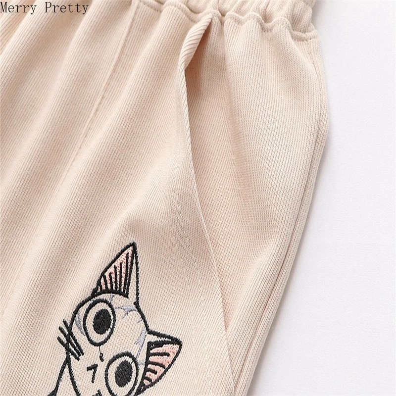 

Women Straight Pants Cartoon Cat Embroidery Cotton Pants With Pockets Female 2020 Spring New Elastic Waist Loose Pants Trousers