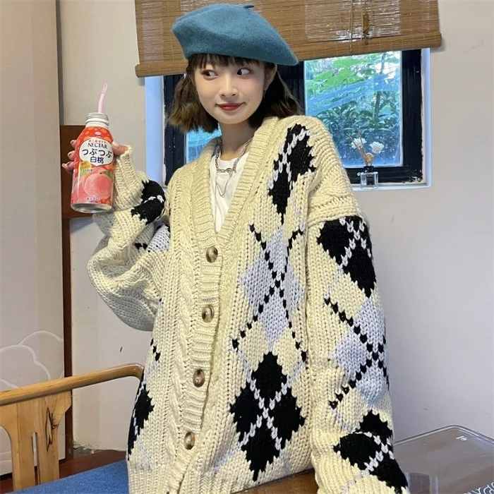 2021 New Autumn Rhombus V-neck Knitted Cardigan Sweater Women's Retro Loose and Lazy Style Jacket |
