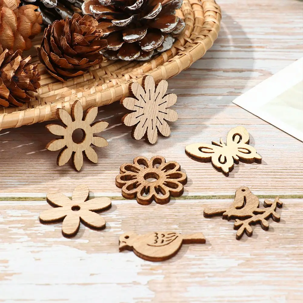 

2022 New Year Xmas Tree Hanging Ornament Cartoon Wood Chip Snowman Snowflake Gift Decor Home Party Decorations 50pcs /Set