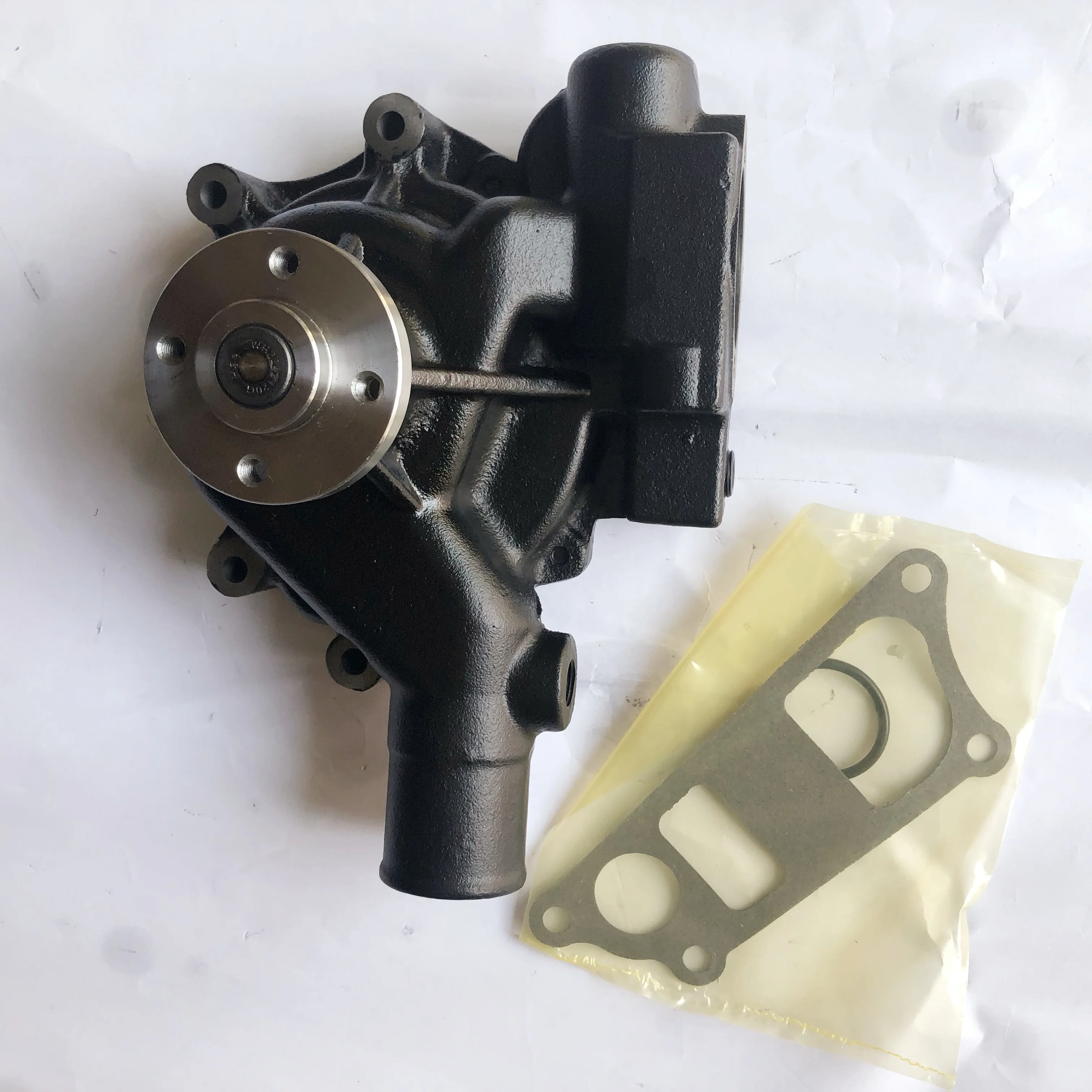 

High quality marine engine B3.3 QSB3.3 diesel engine water pump 3800883