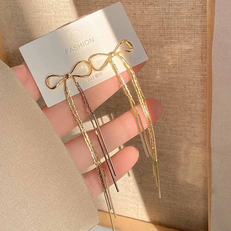 

Серьги-подвески женские с бантом и кисточкой, из серебра 925 пробы