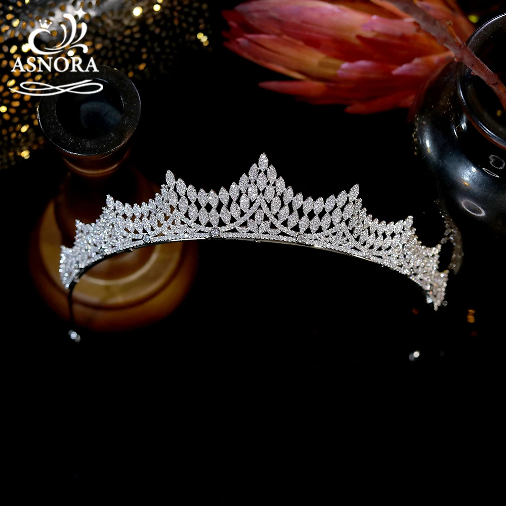

ASNORA Korean Simple Headdress, Cubic Zirconia Crystal Hair Bride Hair Accessories Jewelry, Wedding Crown, Tiaras And Crown