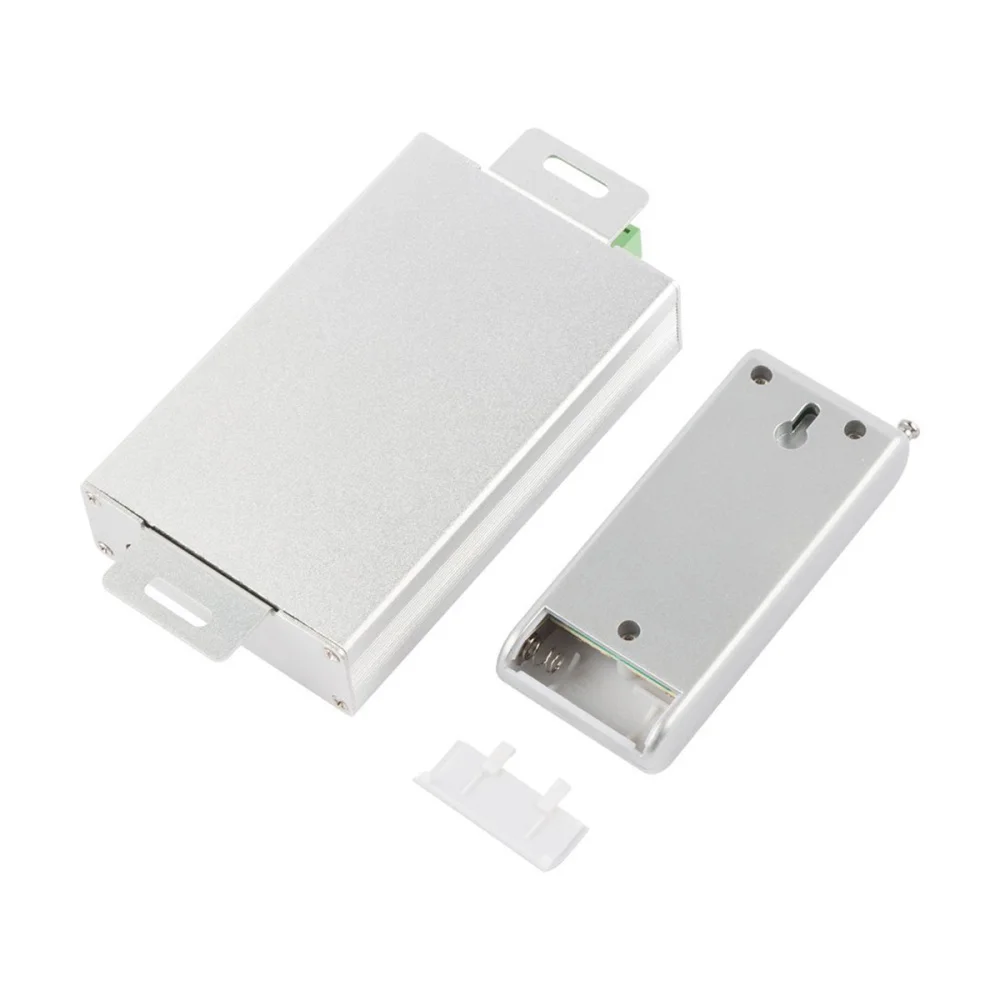 

DC 12-24V 24-Key RF LED Controller for WS2811 WS2812B LED Strip Light (24A)