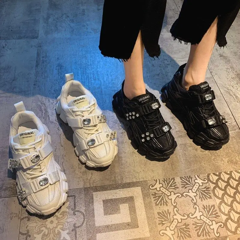 

2021 New Summer Women's Vulcanized Shoes Fashion Round Head Lace-up Casual Sneakers Outdoor Comfortable Dad Shoes for Woman