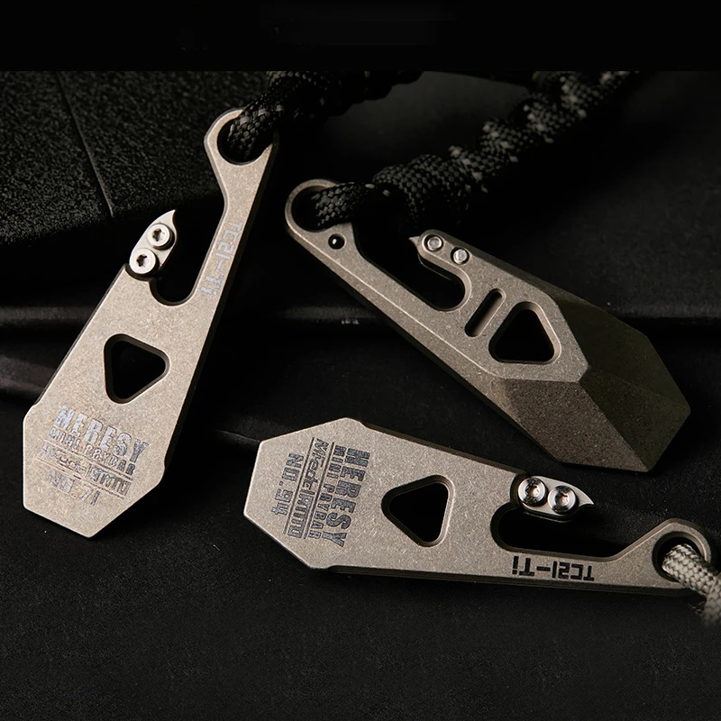 

Outdoor Titanium Alloy Mini Crowbar Necklace Pendant Bottle Opener
