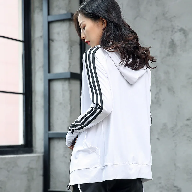Jacket women zipper cardigan fashion Korean jacket outdoor fitness hooded running clothing in autumn and winter |