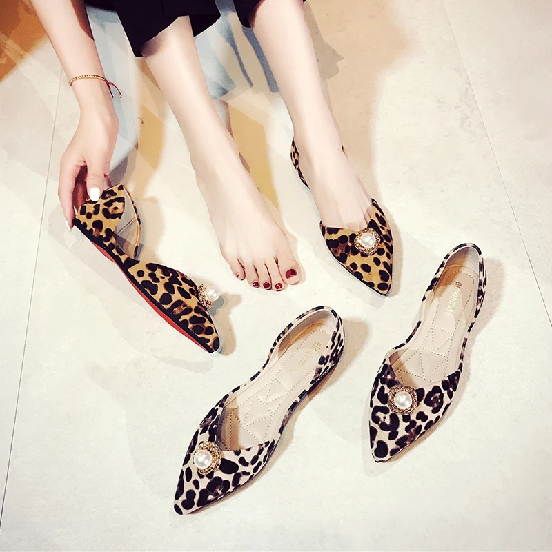 

Pointed flat flat shoes female wild 2019 new shallow mouth leopard scoop shoes