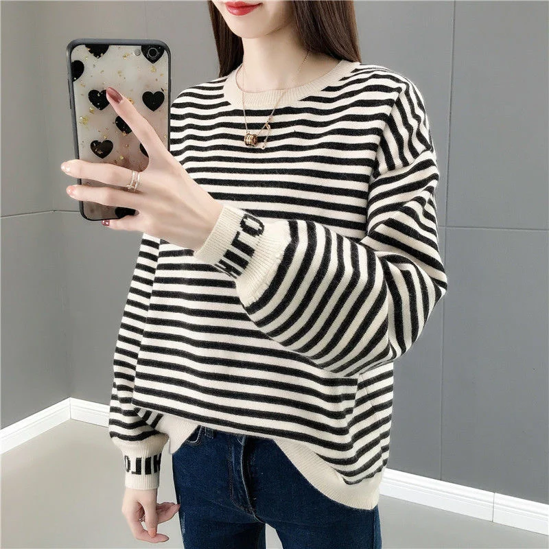 

Sweater women's autumn and winter 2021 new Korean version loose low crew neck striped Pullover knit bottomed shirt lazy style