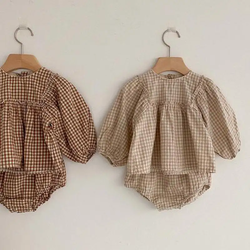 

Комплект одежды для маленьких мальчиков и девочек, осень комплект клетчатой одежды г., топы и шорты, костюм для малышей, Детские наряды