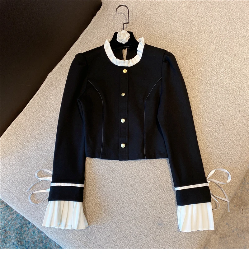 

Spring 2021 New Retro White Lace Ruched Collar Pleated Cuffs Black Coat Women Short Jackets Outwear Ladies