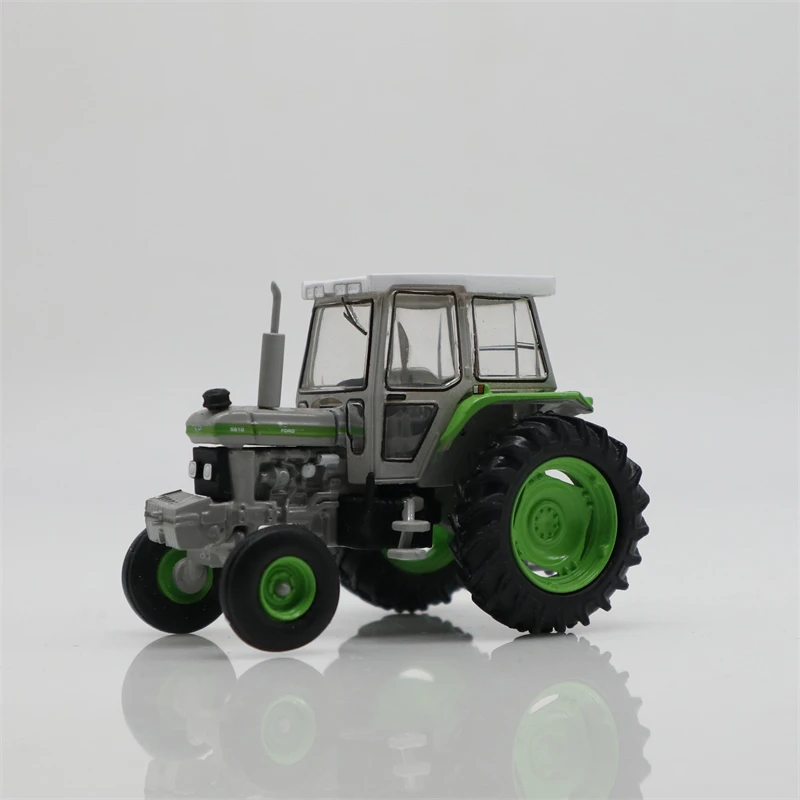 

Greenlight 1:64 1992 Ford 5610 Тракторная литая модель автомобиля свободного покроя