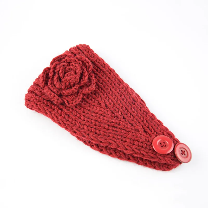 Женская вязаная повязка на голову с пуговицами |