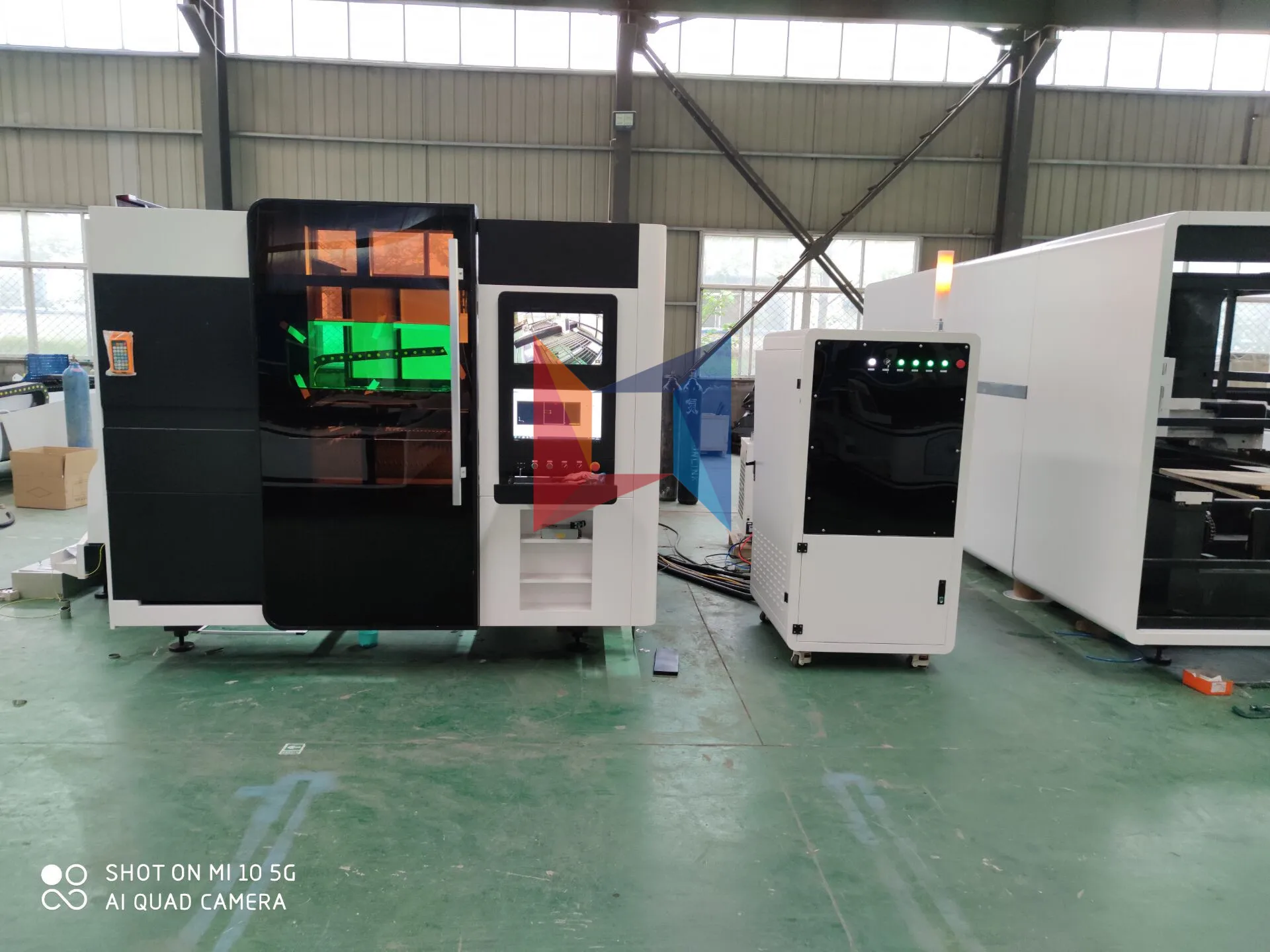 IPG/JPT/Raycus волоконно-оптический станок для лазерной резки 1000 Вт 2 кВт 3 4 6 8 |