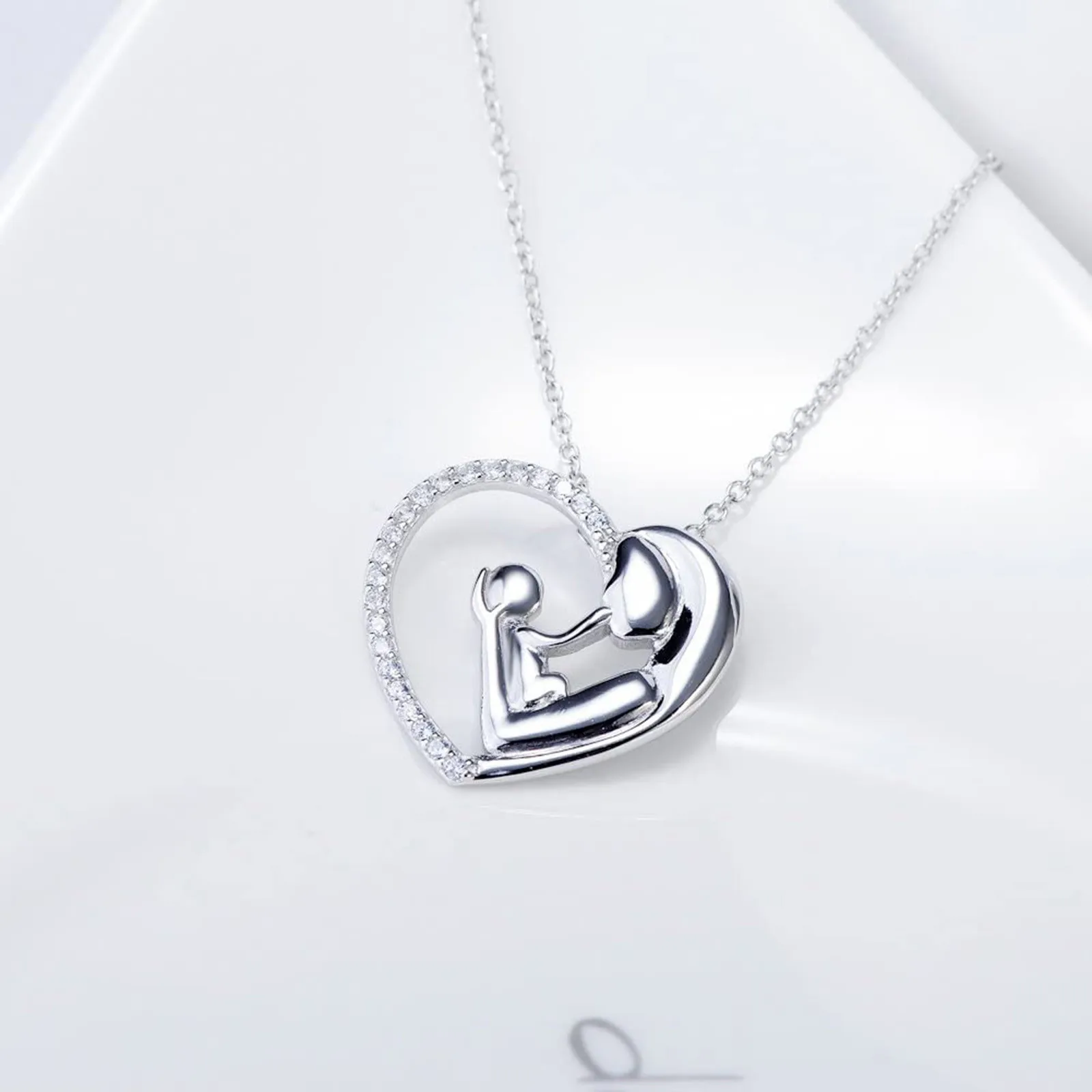 Mother's Day Silver Love Heart Pendant Ladies Necklace Fashion Temperament Mom Gift Collar Daughter Gives Mother A Good | Украшения и
