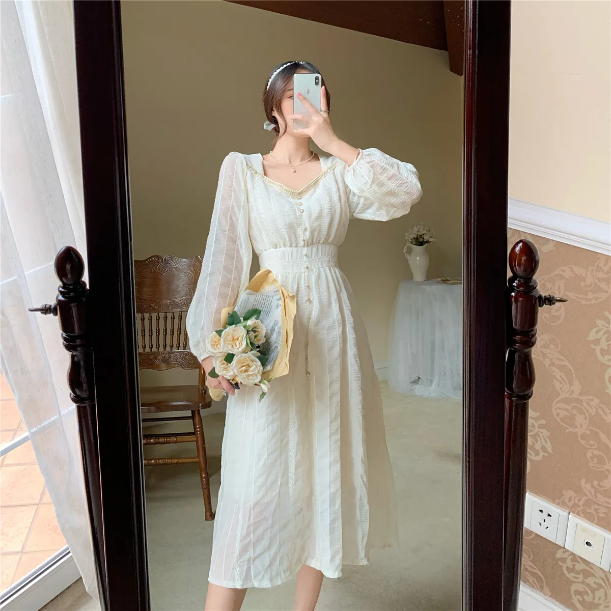 

2021 New French Retro Dress Women Long-sleeved Spring Autumn Embroidery Chiffon Dress Woman Elegant Mid-length Dress Robe