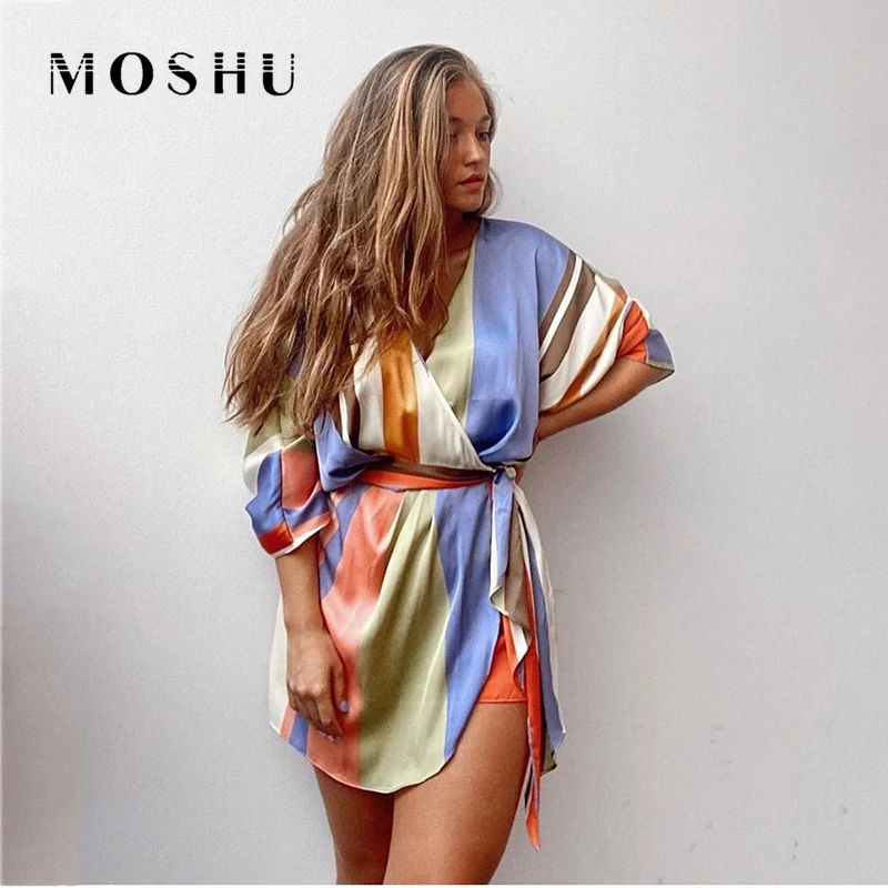 

Color Stripe Printed Casual Romper Women Batwing Sleeve Satin Wide Leg Playsuits Fashion Bowknot Holiday Loose Rompers 2021