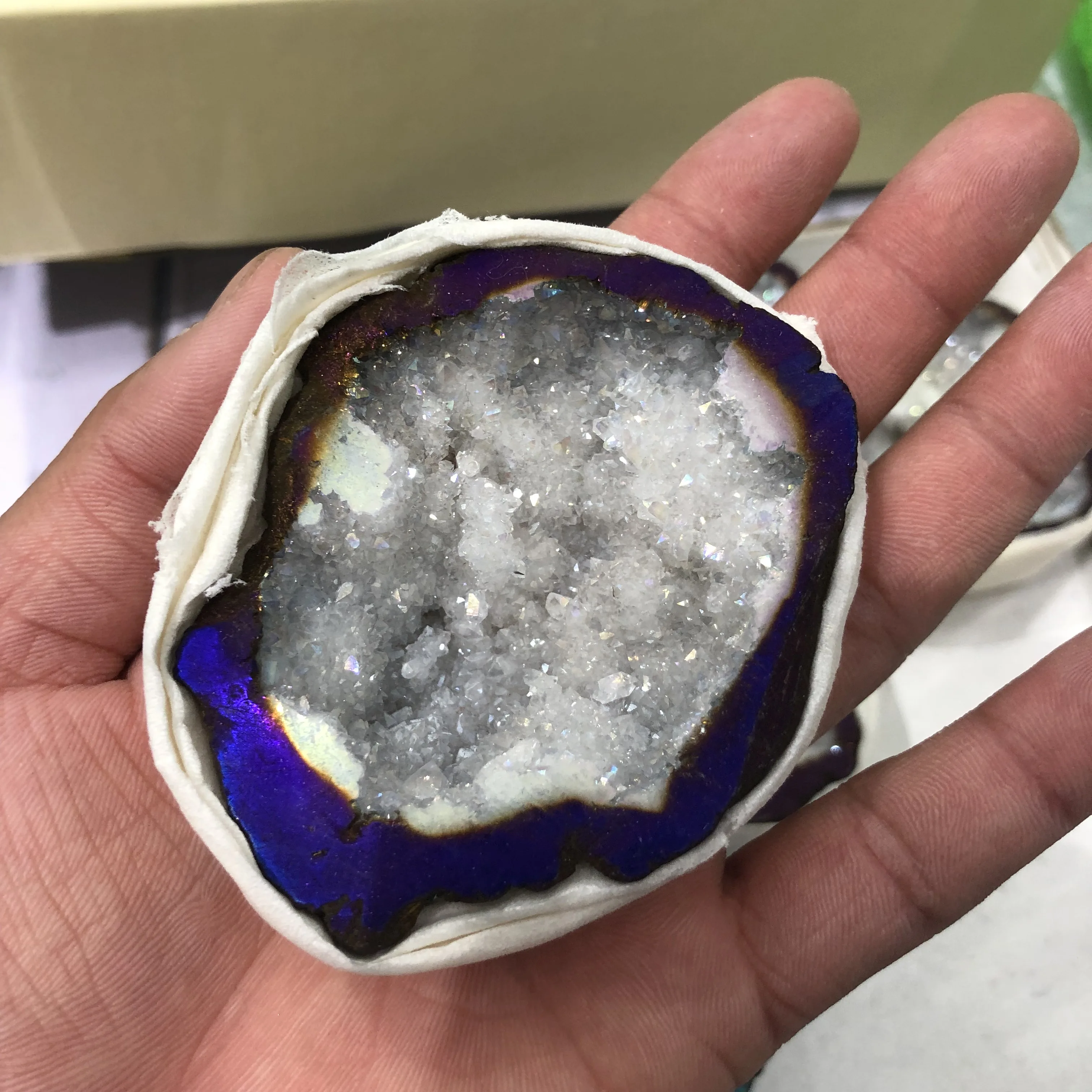 

1pcs White angel halo earth crystal ti bi si iris cluster cures reiki