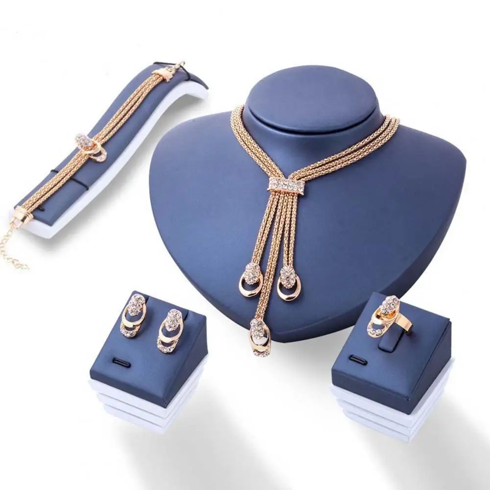 

Bracelets All-Match Comfortable Alloy Rhinestone Pendant Necklace for Banquet Full Satisfaction Store Industrial Decoration 2021